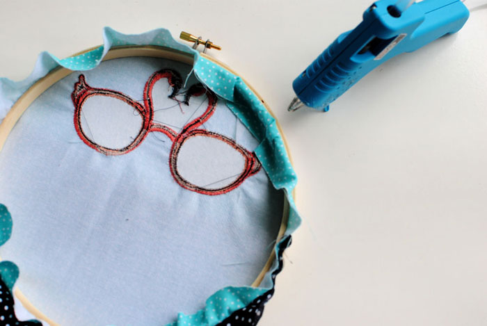DIY Embroidery Hoop Sunglasses Holder 6